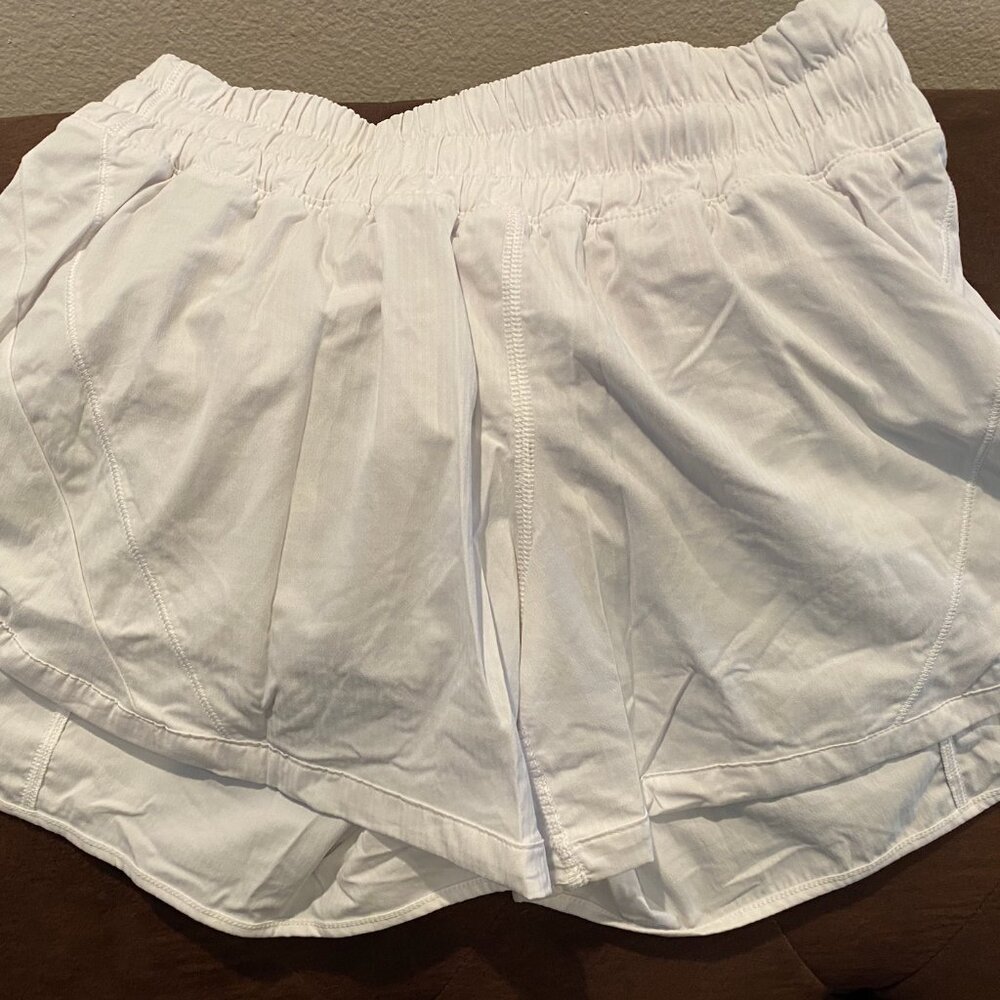 lululemon Track That High-Rise Lined Short, size 6